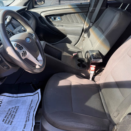 2015 FORD Taurus Police